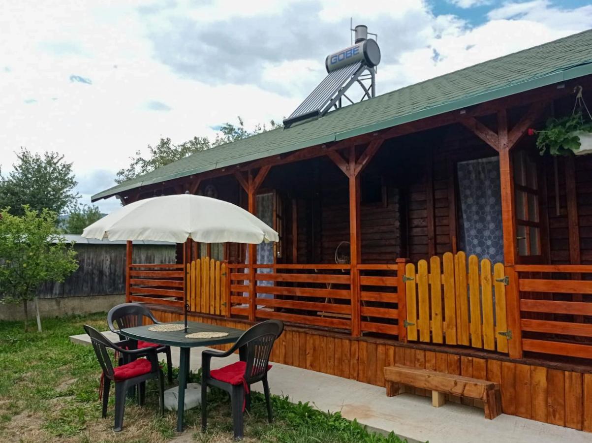 Casa La Agapia Acomodação com café da manhã Exterior foto