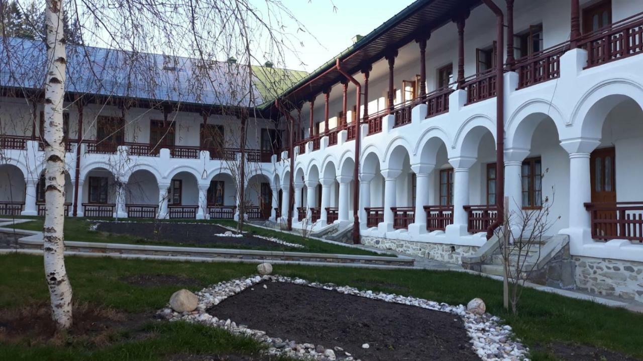 Casa La Agapia Acomodação com café da manhã Exterior foto